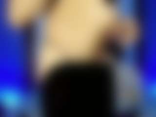 Mia-Alejandraa's Live Sex Cam Show