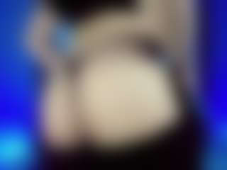 Live cam show with Mia-Alejandraa - Cock Rating on madthumbs