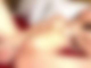 Live cam show with PetrinaRuhter - Facial on Cam Slut