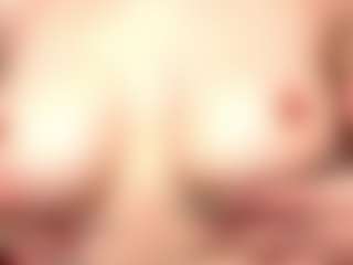 Live cam show with PetrinaRuhter - Tittyfuck on Camsoda