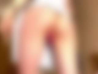 Live cam show with PetrinaRuhter - Facial on Camsoda