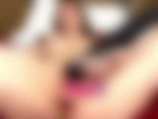 Live cam show with PetrinaRuhter - Striptease on AdultVida.com