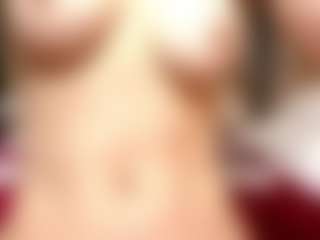 Spettacolo in cam dal vivo con PetrinaRuhter - Facial su Camsoda