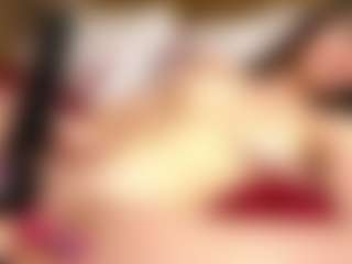 Live cam show with PetrinaRuhter - Squirt on Camsoda