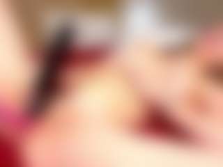 Live cam show with PetrinaRuhter - Skinny on Camsoda