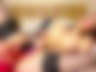Live cam show with PetrinaRuhter - Striptease on madthumbs
