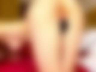 Live cam show with PetrinaRuhter - Shaved Pussy on CamwithHer