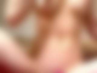 Live cam show with PetrinaRuhter - Control on Camsoda