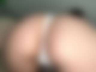 Lilian's Live Sex Cam Show