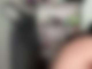 Lilian's Live Sex Cam Show