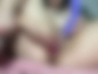 Live cam show with Quinn - Orgasm on Strip Flash - Live Sex Shows
