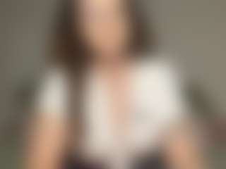 Live cam show with Quinn - Spank Big Tits on liverealitysex.com