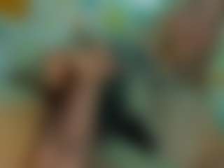 arianna-thonson's Live Sex Cam Show