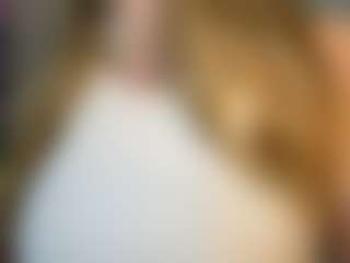 Live cam show with Viola - Nipple Piercings on madthumbs