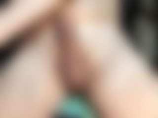 dzo74830's Live Sex Cam Show