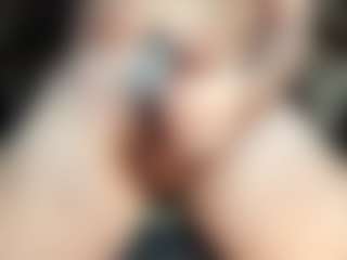 dzo74830's Live Sex Cam Show