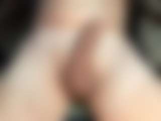 dzo74830's Live Sex Cam Show
