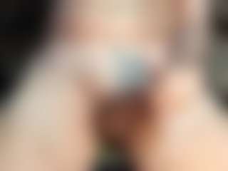 dzo74830's Live Sex Cam Show