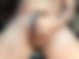 dzo74830's Live Sex Cam Show