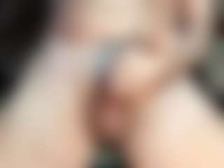 dzo74830's Live Sex Cam Show