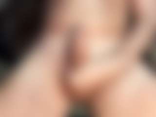 dzo74830's Live Sex Cam Show