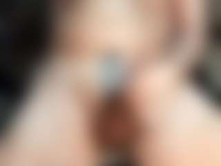 dzo74830's Live Sex Cam Show