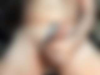 dzo74830's Live Sex Cam Show