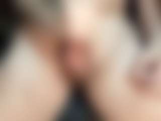 dzo74830's Live Sex Cam Show
