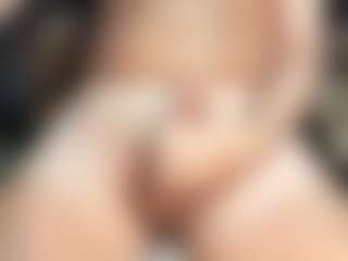 dzo74830's Live Sex Cam Show