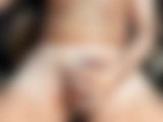 dzo74830's Live Sex Cam Show