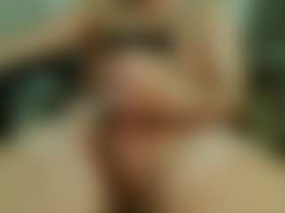 dzo74830's Live Sex Cam Show