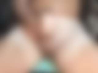 dzo74830's Live Sex Cam Show