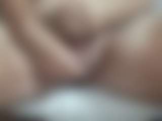 dzo74830's Live Sex Cam Show