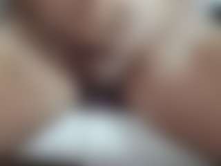 dzo74830's Live Sex Cam Show