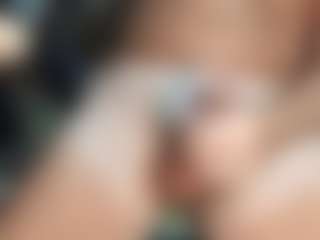 dzo74830's Live Sex Cam Show