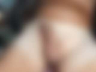 dzo74830's Live Sex Cam Show
