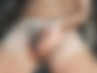 dzo74830's Live Sex Cam Show