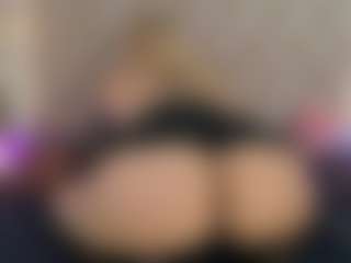 GabyyLaurens's Live Sex Cam Show