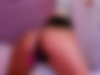 Jazmine-Bloom's Live Sex Cam Show