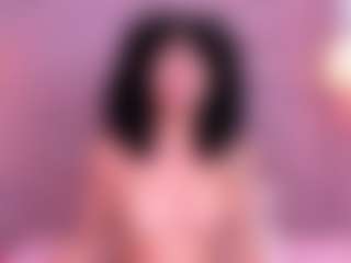 Live cam show with Jazmine-Bloom - Curly Hair on livesuperchat.net