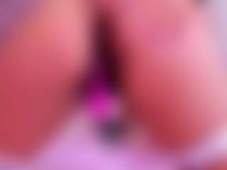 Jazmine-Bloom's Live Sex Cam Show