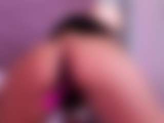 Jazmine-Bloom's Live Sex Cam Show