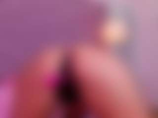 Jazmine-Bloom's Live Sex Cam Show