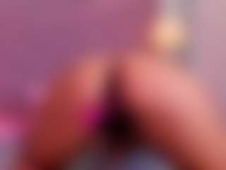 Jazmine-Bloom's Live Sex Cam Show