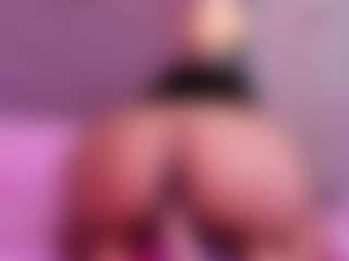 Jazmine-Bloom's Live Sex Cam Show