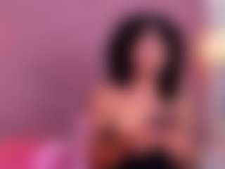 Live cam show with Jazmine-Bloom - Striptease on TastyBlacksLive