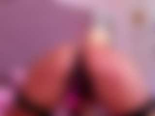 Jazmine-Bloom's Live Sex Cam Show