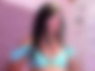 Live cam show with Jazmine-Bloom - Wet on Camsoda