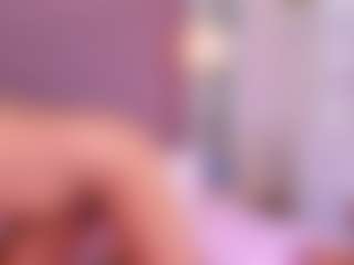 Spettacolo in cam dal vivo con Jazmine-Bloom - Brown Eyes Black su Camsoda