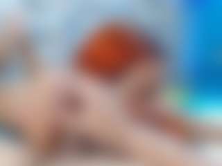 Live cam show with pamelaxtommy - Cum Swallowing on Uber Horny